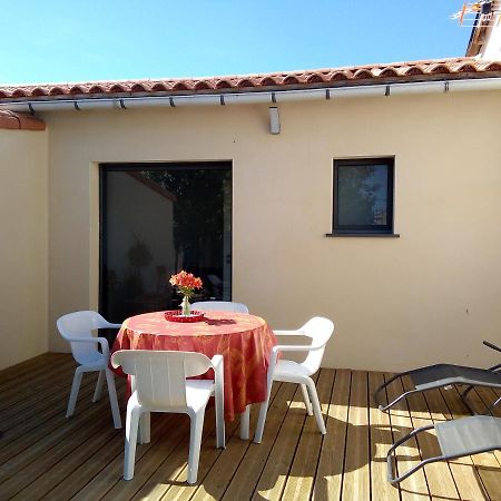Au Refuge Des Farfas Apartment Saint-Paul-en-Pareds Bagian luar foto