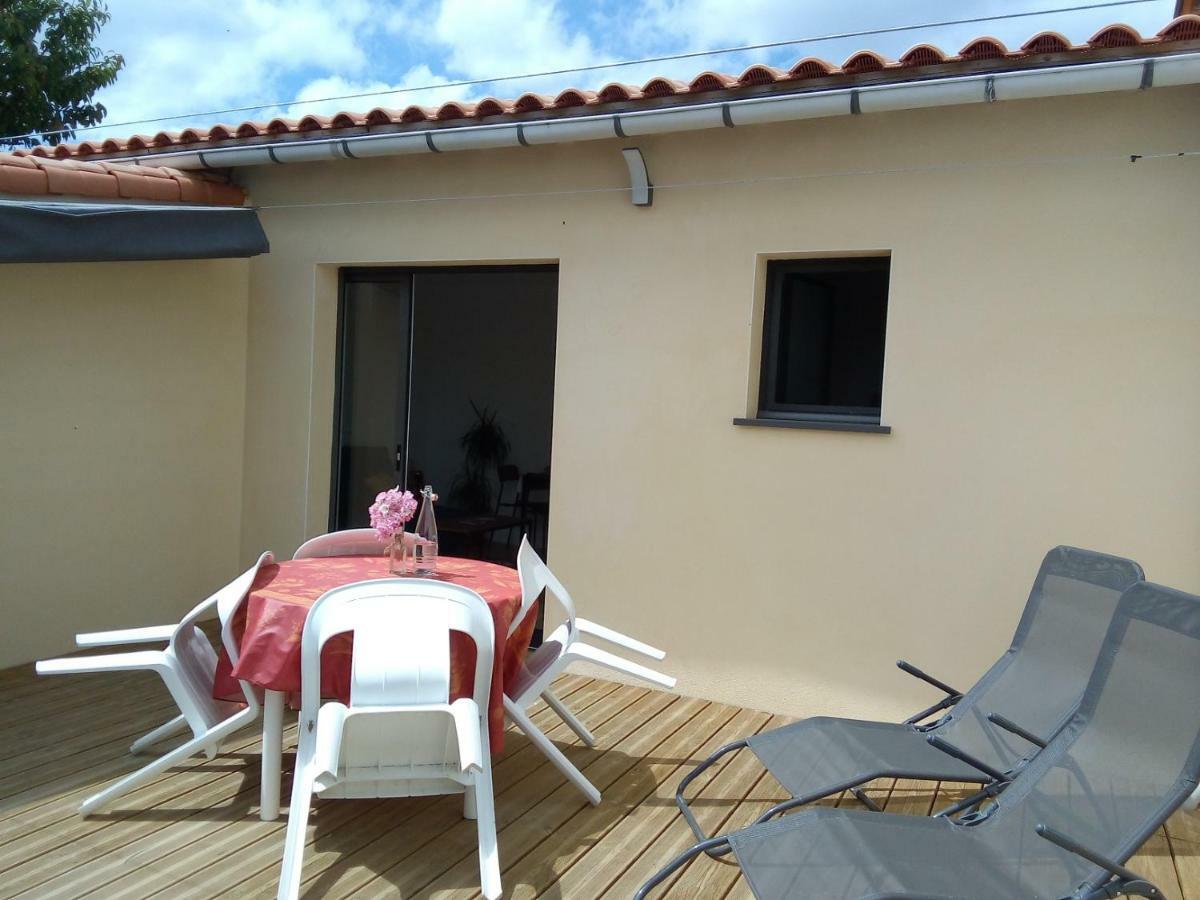 Au Refuge Des Farfas Apartment Saint-Paul-en-Pareds Bagian luar foto