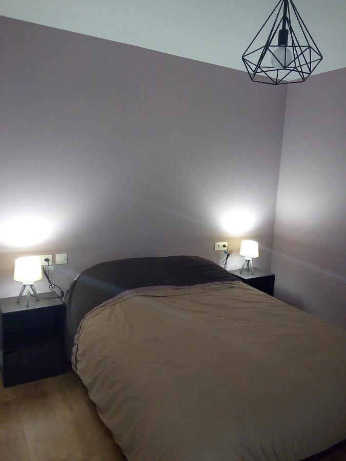 Au Refuge Des Farfas Apartment Saint-Paul-en-Pareds Bagian luar foto