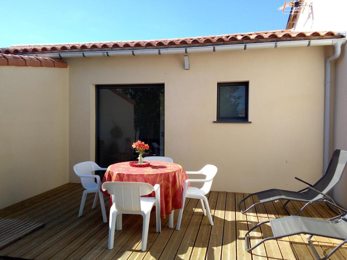 Au Refuge Des Farfas Apartment Saint-Paul-en-Pareds Bagian luar foto